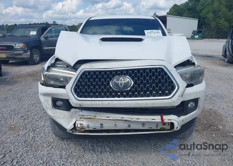 2018 Toyota Tacoma Trd Sport z USA, uszkodzony, nr VIN 3TMCZ5AN6JM133256